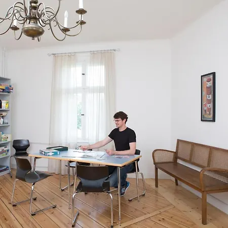 Jugendgaestehaus Des Cvjm Berlin-kaulsdorf * برلين